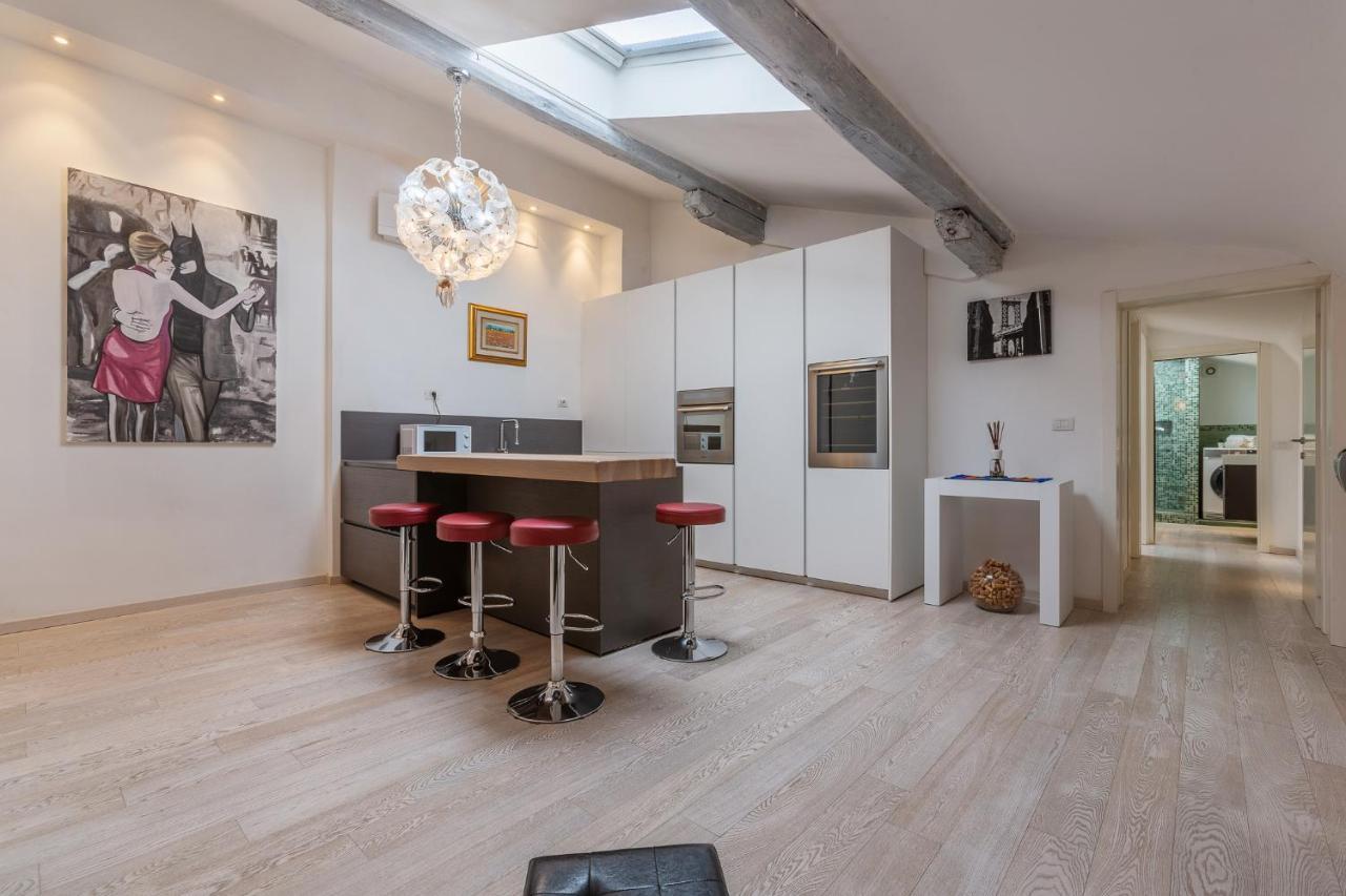 Bologna Santo Stefano Art & Design Apartment Bagian luar foto