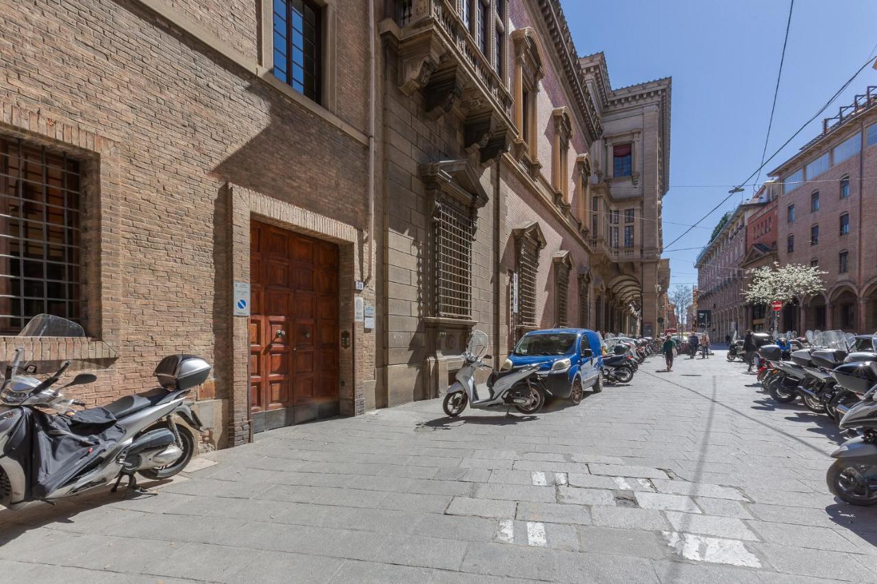 Bologna Santo Stefano Art & Design Apartment Bagian luar foto